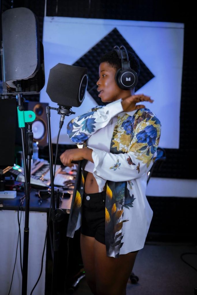 Supa Sandy Announces ‘ASAASE YAA’ Album with Six Anticipated Tracks Set to Drop Soon